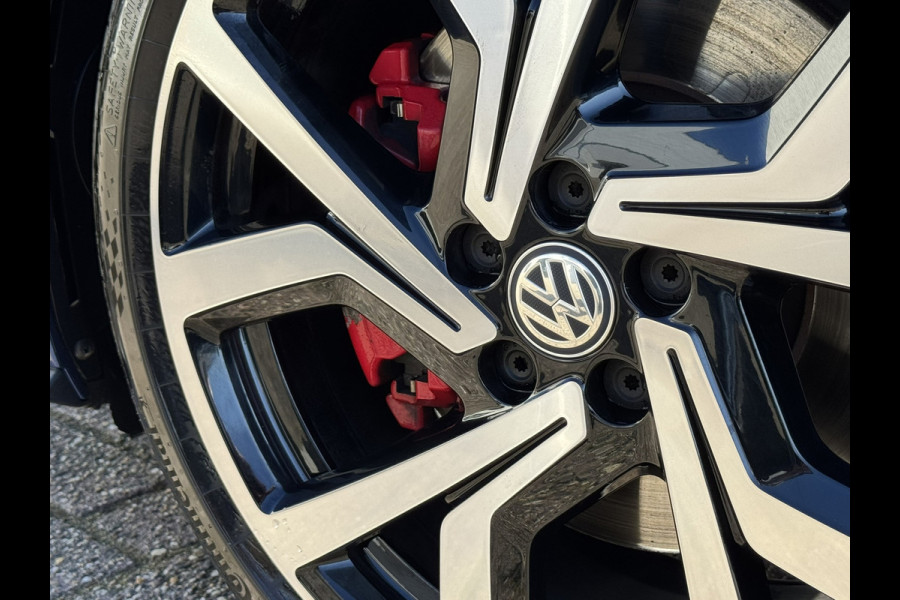 Volkswagen Polo 2.0 TSI GTI Stage 2 LED Adaptive cruise Pano Beats audio Apple / Android Camera en sensoren Dodehoekdetectie