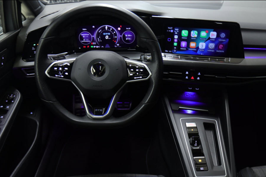 Volkswagen Golf 1.4 eHybrid GTE /PANO/IQLIGHT/CAM/CARPLAY/ACC/LANE ASSIST/STOELVERWARMING/STERRENHEMEL/VOL
