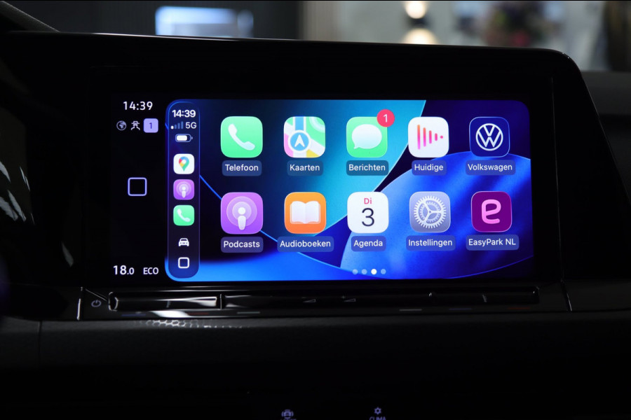 Volkswagen Golf 1.4 eHybrid GTE /PANO/IQLIGHT/CAM/CARPLAY/ACC/LANE ASSIST/STOELVERWARMING/STERRENHEMEL/VOL