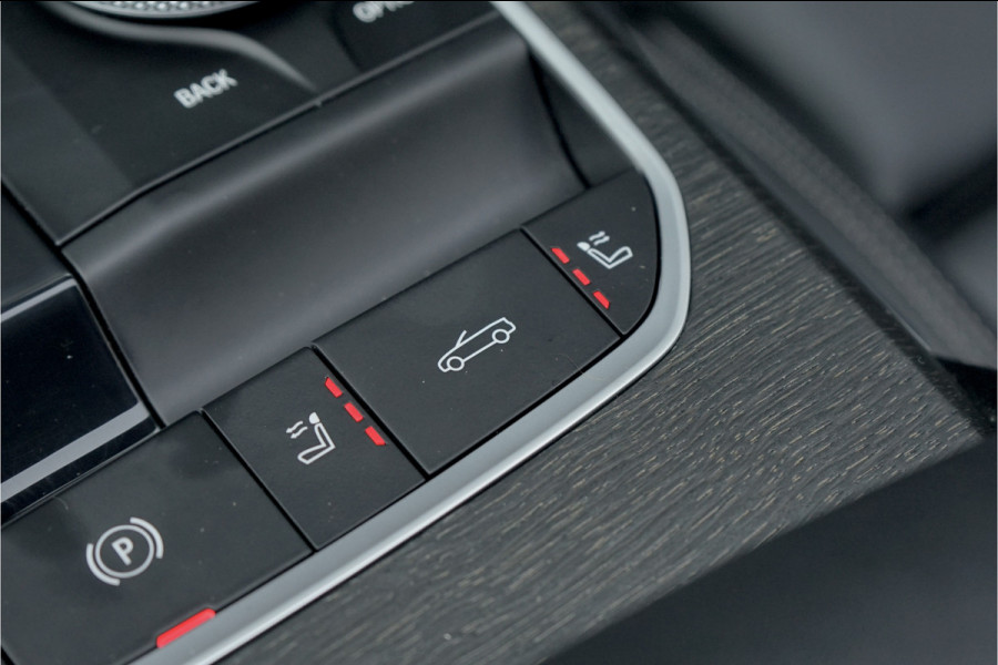 BMW 4 Serie Cabrio 420i High Executive Individual M Leer Laserlight H/K