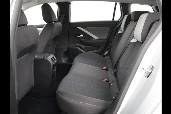 Opel Astra 1.6 Turbo Hybrid | Origineel NL | Adaptive cruise | Carplay | Parkeerhulp | Climate control | Digital Cockpit | Bluetooth | Full LED | PHEV | Plug In