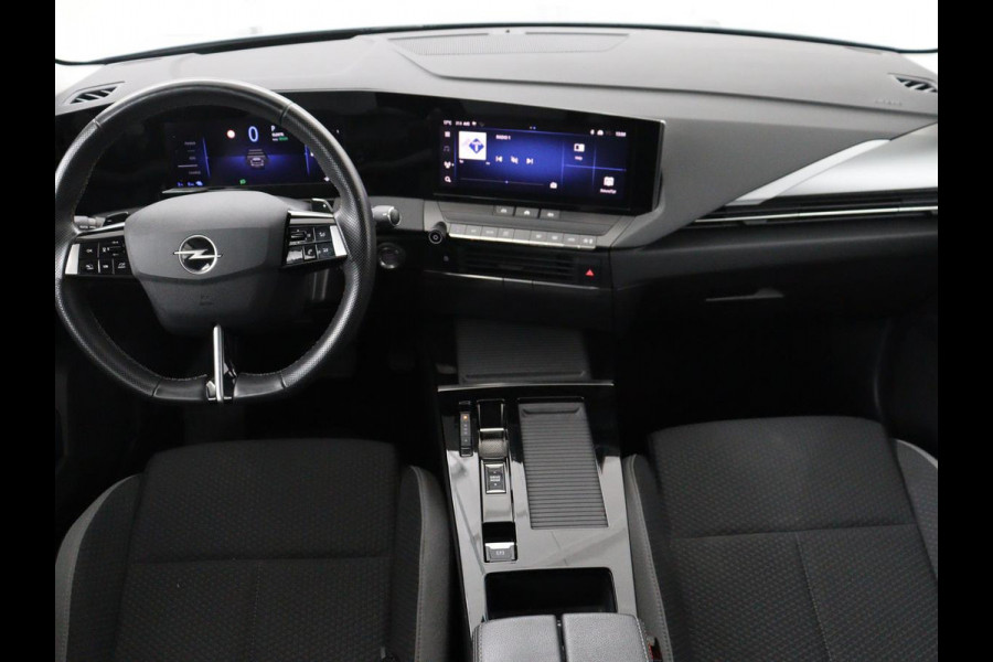 Opel Astra 1.6 Turbo Hybrid | Origineel NL | Adaptive cruise | Carplay | Parkeerhulp | Climate control | Digital Cockpit | Bluetooth | Full LED | PHEV | Plug In