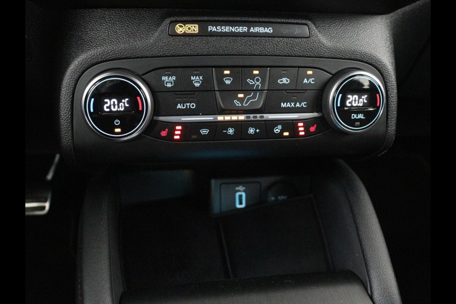 Ford Focus 1.5 EcoBoost ST Line | Stoelverwarming | Adaptive cruise | Camera | B&O Sound | Caplay | Keyless | Full LED | Park Assist | Climate control | Dodehoek detectie | Stuurverwarming