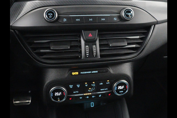 Ford Focus 1.5 EcoBoost ST Line | Stoelverwarming | Adaptive cruise | Camera | B&O Sound | Caplay | Keyless | Full LED | Park Assist | Climate control | Dodehoek detectie | Stuurverwarming
