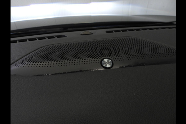 Ford Kuga 2.5 PHEV Plug-In ST-Line X TREKH./NAVI/HEAD-UP/LED/B&O/19"LMV!