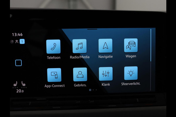 Volkswagen Golf 1.0 eTSI Life Business | Stoelverwarming | Trekhaak | Camera | Adaptive cruise | Carplay | Sfeerverlichting | Memory | Side Assist | Climate control | Full LED