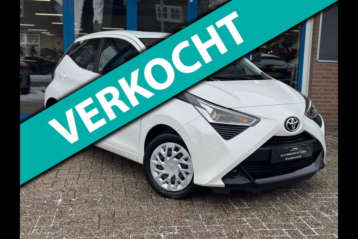 Toyota Aygo 1.0 VVT-i x-play 2018 AUT NAVI AIRCO CAMERA NAP!