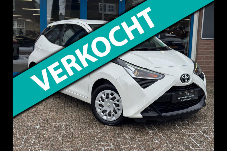 Toyota Aygo 1.0 VVT-i x-play 2018 AUT NAVI AIRCO CAMERA NAP!