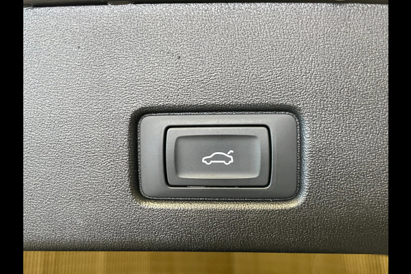 Audi Q4 e-tron 40 Advanced edition 77 kWh|90%SOH|MEMORY|ELEK.TREKHAAK+STOELEN|CARPLAY|STOELVERW.|NAVI|NL-AUTO|NAP|1e EIG|INCL BTW|