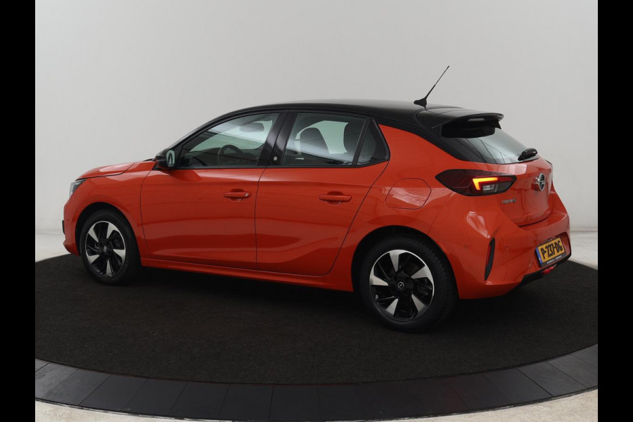 Opel CORSA-E GS Line 50 kWh | 3 Fase | Camera | Carplay | Dodehoek detectie | Cruise control | Full LED | Climate control | Park Assist