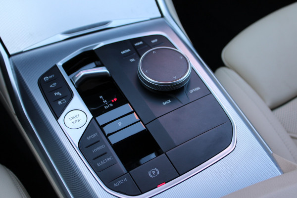 BMW 3 Serie Touring 330e M Sport | Adaptieve cruise | Leder | 360 Camera |