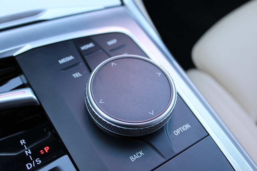 BMW 3 Serie Touring 330e M Sport | Adaptieve cruise | Leder | 360 Camera |