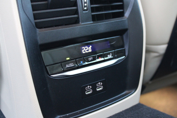 BMW 3 Serie Touring 330e M Sport | Adaptieve cruise | Leder | 360 Camera |