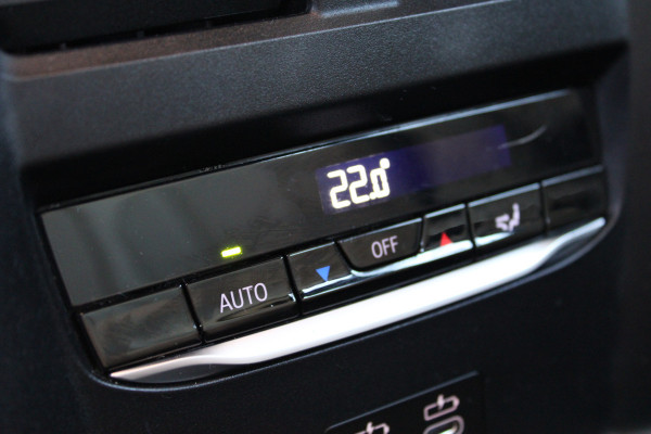 BMW 3 Serie Touring 330e M Sport | Adaptieve cruise | Leder | 360 Camera |