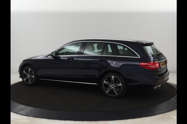 Mercedes-Benz C-Klasse 300e Business Solution Luxury | Leder | Stoelverwarming | Camera | Digital Cockpit | Park Assist | Navigatie | Full LED | Cruise control | Bluetooth | Climate control | PHEV | Plug In