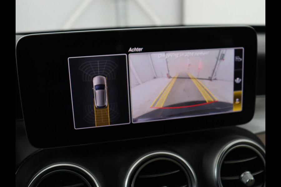 Mercedes-Benz C-Klasse 300e Business Solution Luxury | Leder | Stoelverwarming | Camera | Digital Cockpit | Park Assist | Navigatie | Full LED | Cruise control | Bluetooth | Climate control | PHEV | Plug In