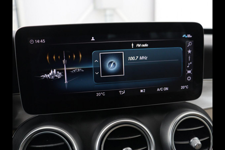 Mercedes-Benz C-Klasse 300e Business Solution Luxury | Leder | Stoelverwarming | Camera | Digital Cockpit | Park Assist | Navigatie | Full LED | Cruise control | Bluetooth | Climate control | PHEV | Plug In