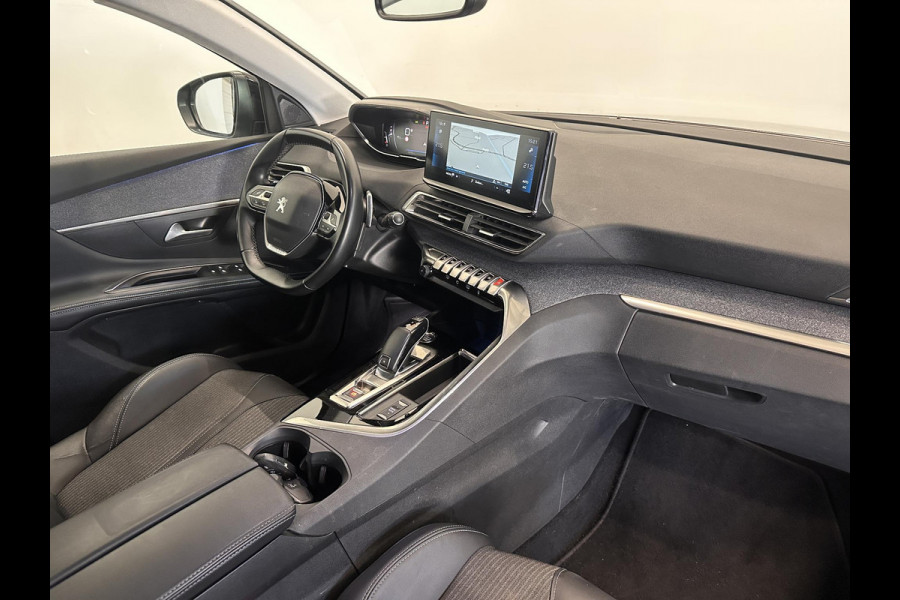 Peugeot 5008 1.2 Aut. PureTech Allure Pack 7-Persoons Navi Carplay Virtual Cockpit Adaptive Cruise Control PDC VA+Camera 18" LM Velgen Half leder