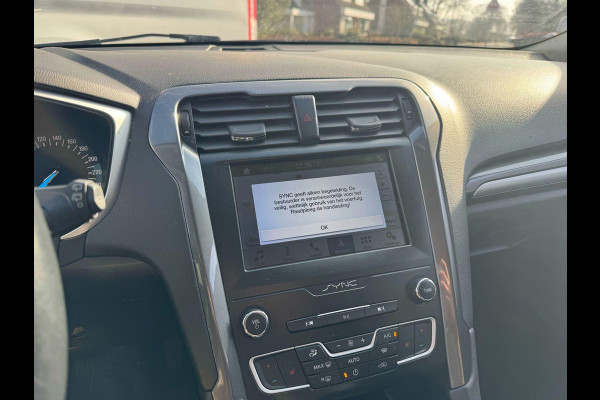 Ford Mondeo Wagon 1.5 Ecoboost Titanium 160pk Automaat | Trekhaak | Stoelverwarming | Apple Carplay,Android Auto | Dealer onderhouden | 1.450 Trekgewicht