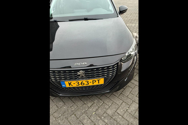 Peugeot 208 1.2 PureTech Active 75pk Navigatie | DAB+ | Parkeersensoren achter | Metaal lak | 5 deurs