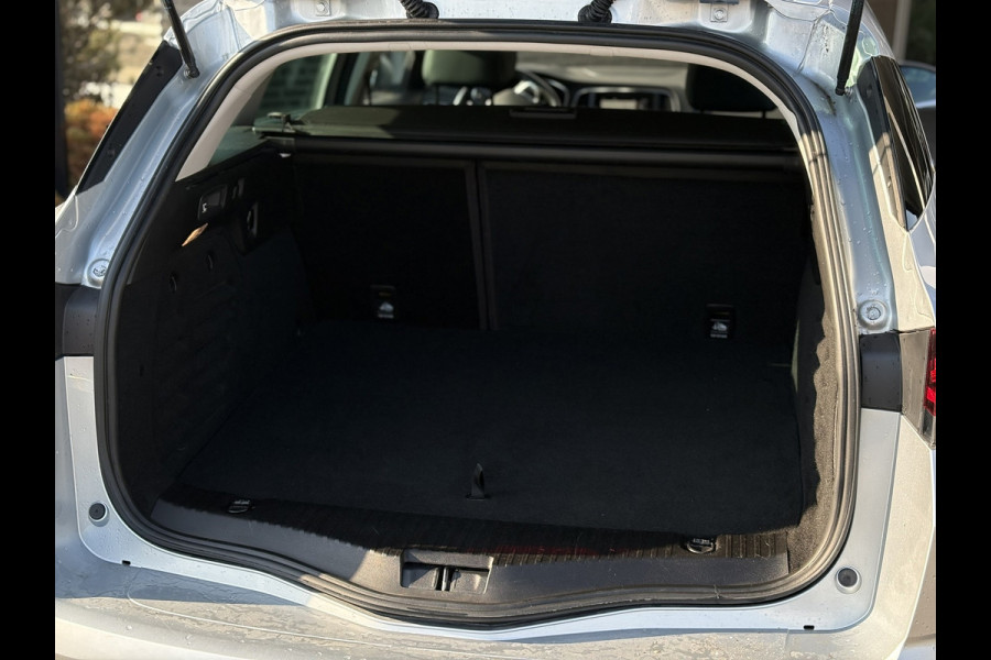 Renault Mégane Estate 1.6 E-Tech Plug-In Hybrid 160 Intens | Navi, PDC, Cruise, Stoel+Stuurverw., Sfeerverlichting, Climate |