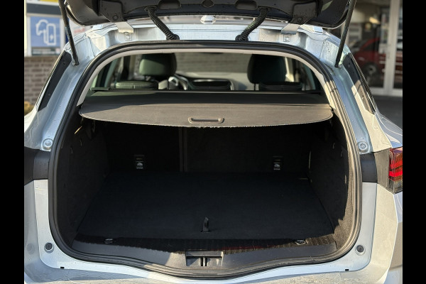 Renault Mégane Estate 1.6 E-Tech Plug-In Hybrid 160 Intens | Navi, PDC, Cruise, Stoel+Stuurverw., Sfeerverlichting, Climate |