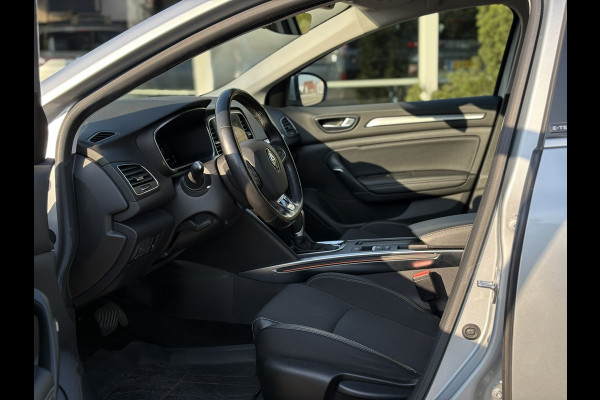Renault Mégane Estate 1.6 E-Tech Plug-In Hybrid 160 Intens | Navi, PDC, Cruise, Stoel+Stuurverw., Sfeerverlichting, Climate |