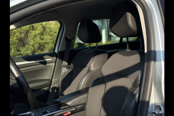 Renault Mégane Estate 1.6 E-Tech Plug-In Hybrid 160 Intens | Navi, PDC, Cruise, Stoel+Stuurverw., Sfeerverlichting, Climate |