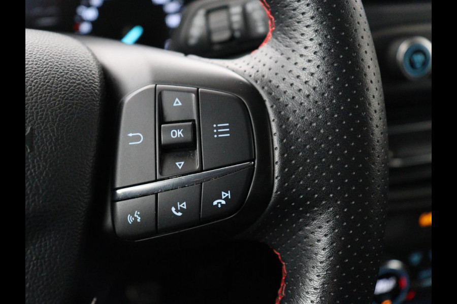 Ford Focus 1.0 EcoBoost ST Line | Panoramadak | Trekhaak | Stoelverwarming | Adaptive cruise | Camera | B&O Sound | Carplay | Navigatie | Full LED | Climate control | Bluetooth