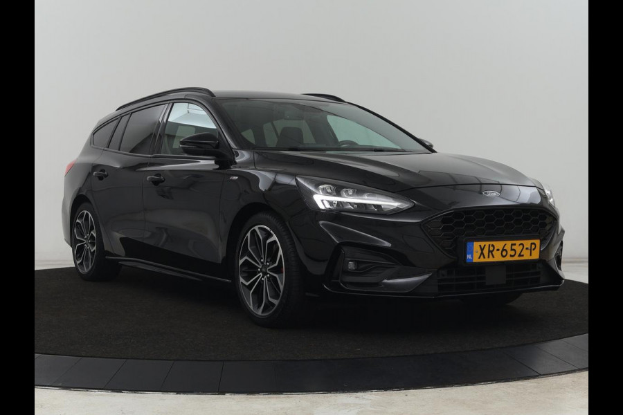 Ford Focus 1.0 EcoBoost ST Line | Panoramadak | Trekhaak | Stoelverwarming | Adaptive cruise | Camera | B&O Sound | Carplay | Navigatie | Full LED | Climate control | Bluetooth