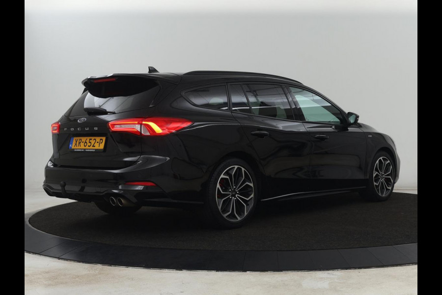 Ford Focus 1.0 EcoBoost ST Line | Panoramadak | Trekhaak | Stoelverwarming | Adaptive cruise | Camera | B&O Sound | Carplay | Navigatie | Full LED | Climate control | Bluetooth