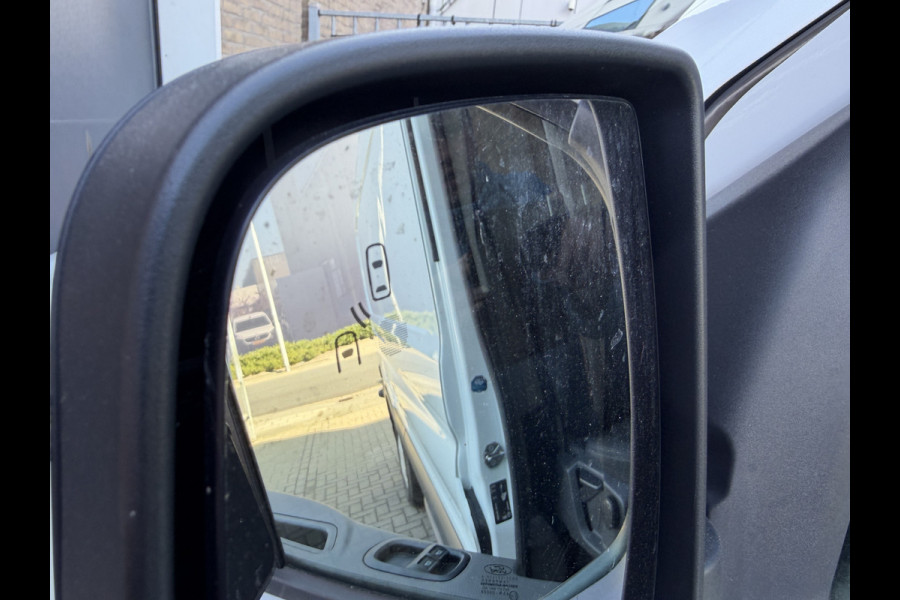 Ford Transit 350 2.0 TDCI 130PK Euro 6 L3H2 Trend RWD CarPlay, cruise/360 camera