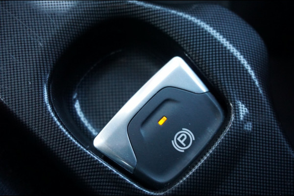 Fiat 500X 131PK Hybrid Sport | AUTOMAAT | CAMERA | SPORTSTUUR | NAVI