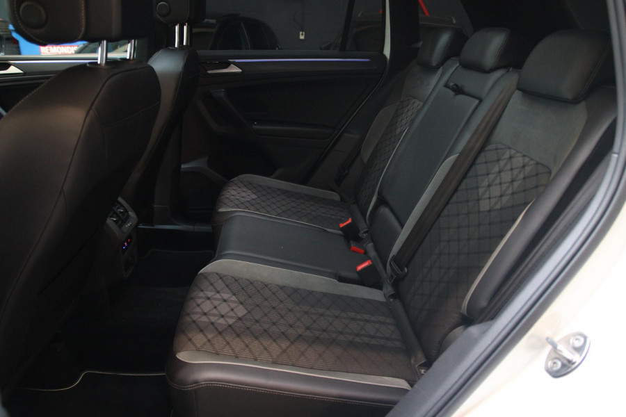 Volkswagen Tiguan 2.0 TSI 4Motion 3x R-line PANO-HUD-IQ LED-22''