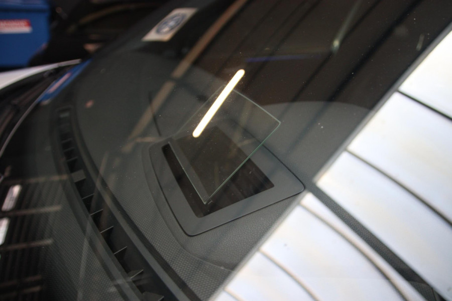 Volkswagen Tiguan 2.0 TSI 4Motion 3x R-line PANO-HUD-IQ LED-22''