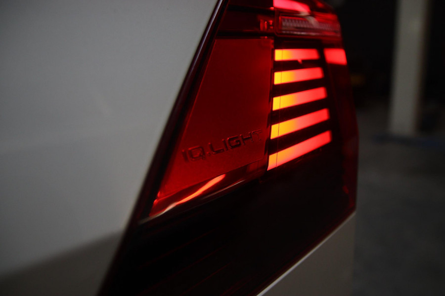 Volkswagen Tiguan 2.0 TSI 4Motion 3x R-line PANO-HUD-IQ LED-22''