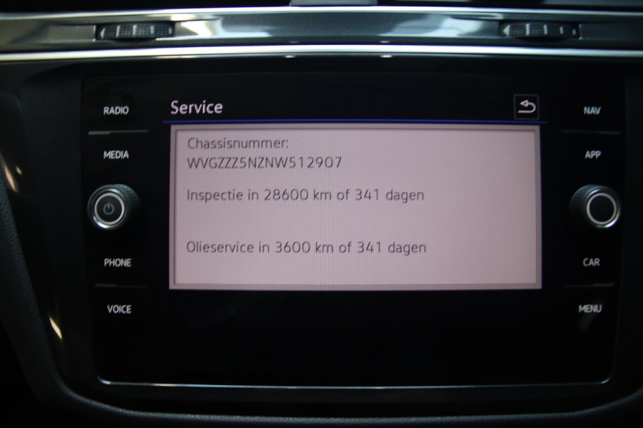 Volkswagen Tiguan 2.0 TSI 4Motion 3x R-line PANO-HUD-IQ LED-22''