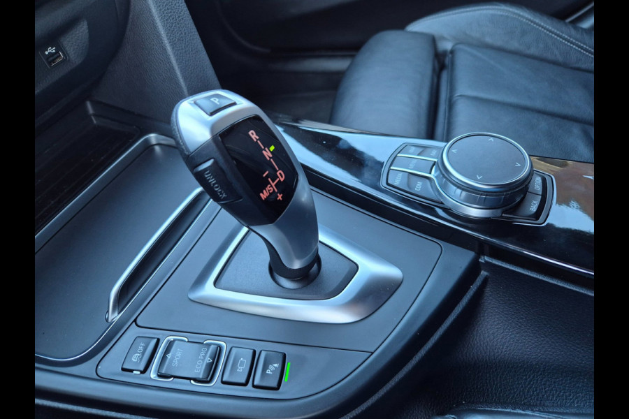 BMW 3 Serie Touring M Sport F31 6WB Apple CarPlay Shadowline 360* Camera Lm velgen Breedset NAP NL M Sport Corporate Lease