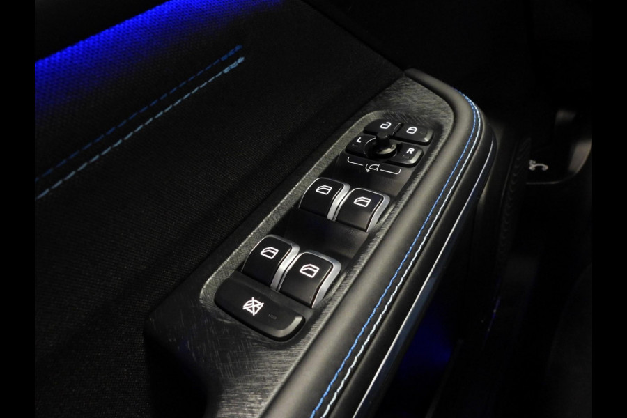 Lynk & Co 01 1.5 PHEV BlackEdition STUURVERW/360CAM/SCHUIFDAK/LED/20"LMV!