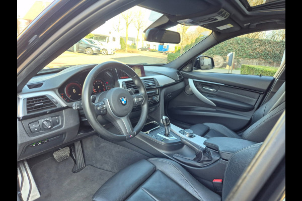 BMW 3-serie 320i M Sport ACC Apple CarPlay Camera Schuifdak Lane assist volle optieslijst H&K High Executive