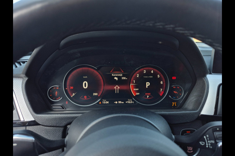 BMW 3-serie 320i M Sport ACC Apple CarPlay Camera Schuifdak Lane assist volle optieslijst H&K High Executive