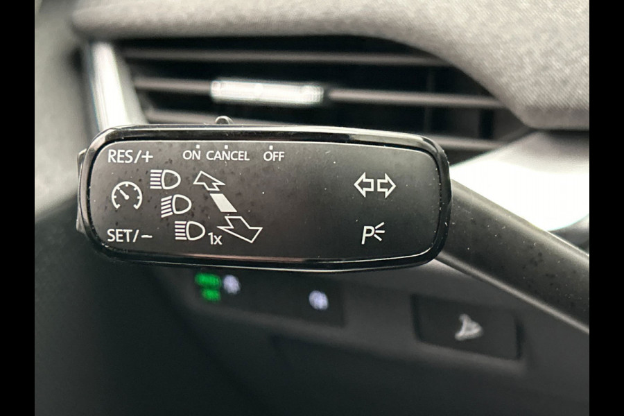 Škoda ENYAQ iV 80 | Origineel Nederlands | Carplay Stuurverwarming Camera Keyless Lane-assist