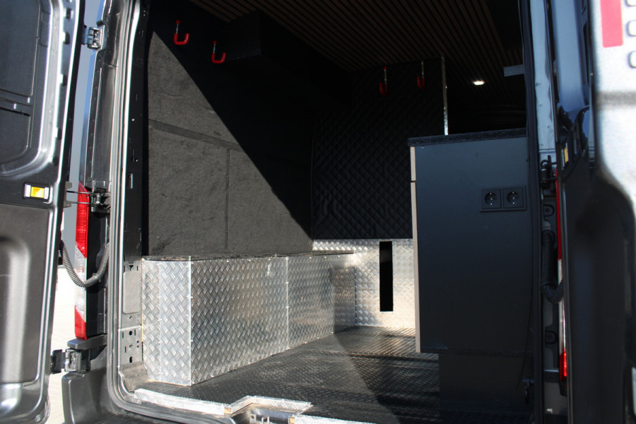 Ford Transit 350 2.0 TDCI L3H2 Trend 130pk - Camper/Grijs Kenteken - Blind Spot - ACC - Trekhaak - Stoelverwarming - Luifel - Rijklaar