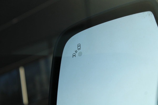 Ford Transit 350 2.0 TDCI L3H2 Trend 130pk - Camper/Grijs Kenteken - Blind Spot - ACC - Trekhaak - Stoelverwarming - Luifel - Rijklaar