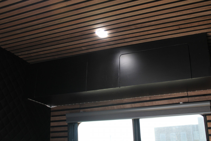 Ford Transit 350 2.0 TDCI L3H2 Trend 130pk - Camper/Grijs Kenteken - Blind Spot - ACC - Trekhaak - Stoelverwarming - Luifel - Rijklaar