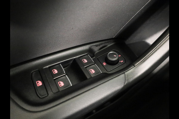 Audi A1 Sportback 30 TFSI S edition 110pk | Led koplampen | Sportstoelen | Navigatie via App | 17 inch Lichtmetalen velgen | Verwarmbare voorstoelen | Verlengde garantie