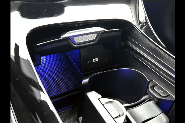 Mercedes-Benz C-Klasse 300 e Business Line Limited | Achteruitrijcamera | Stoelverwarming | Sfeerverlichting | Apple carplay |  Navigatie | Inclusief 24 maanden MB Certified garantie voor Europa.