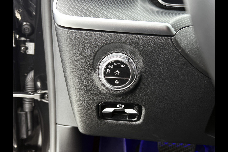 Mercedes-Benz C-Klasse 300 e Business Line Limited | Achteruitrijcamera | Stoelverwarming | Sfeerverlichting | Apple carplay |  Navigatie | Inclusief 24 maanden MB Certified garantie voor Europa.