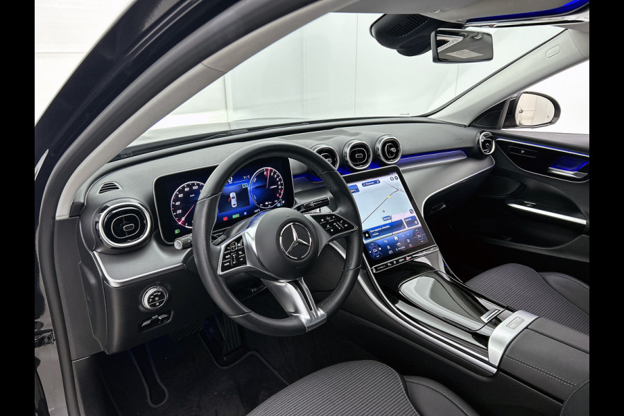 Mercedes-Benz C-Klasse 300 e Business Line Limited | Achteruitrijcamera | Stoelverwarming | Sfeerverlichting | Apple carplay |  Navigatie | Inclusief 24 maanden MB Certified garantie voor Europa.