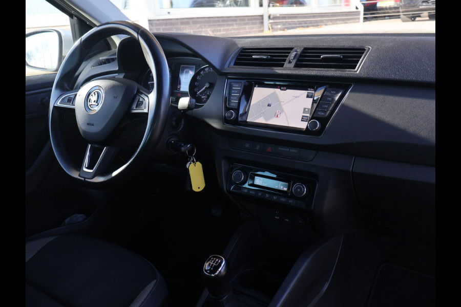 Škoda Fabia Combi 1.0 TSI AMBITION + TREKHAAK | NAVIGATIE | CLIMATE | CRUISE | LMV